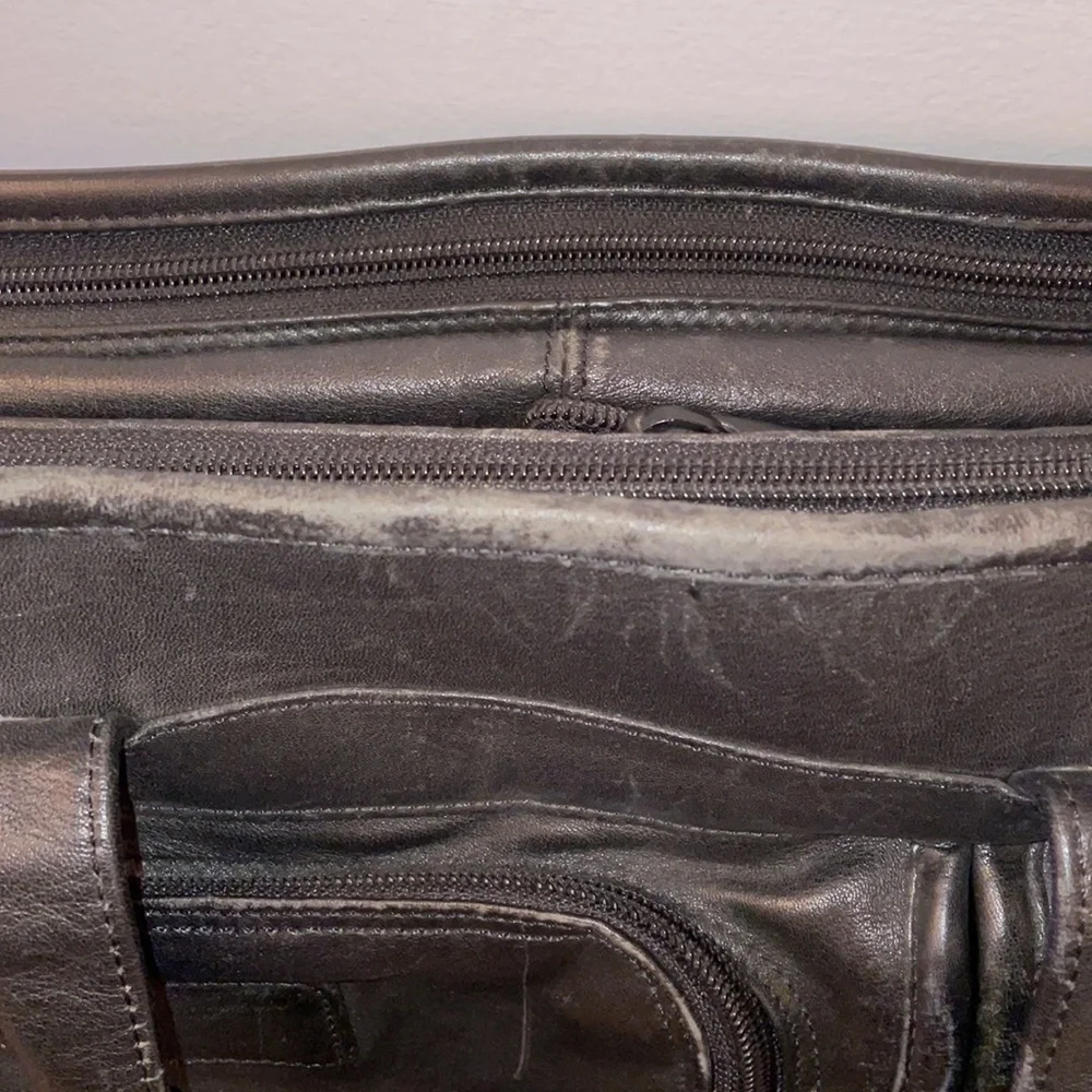 Tumi leather business/laptop bag